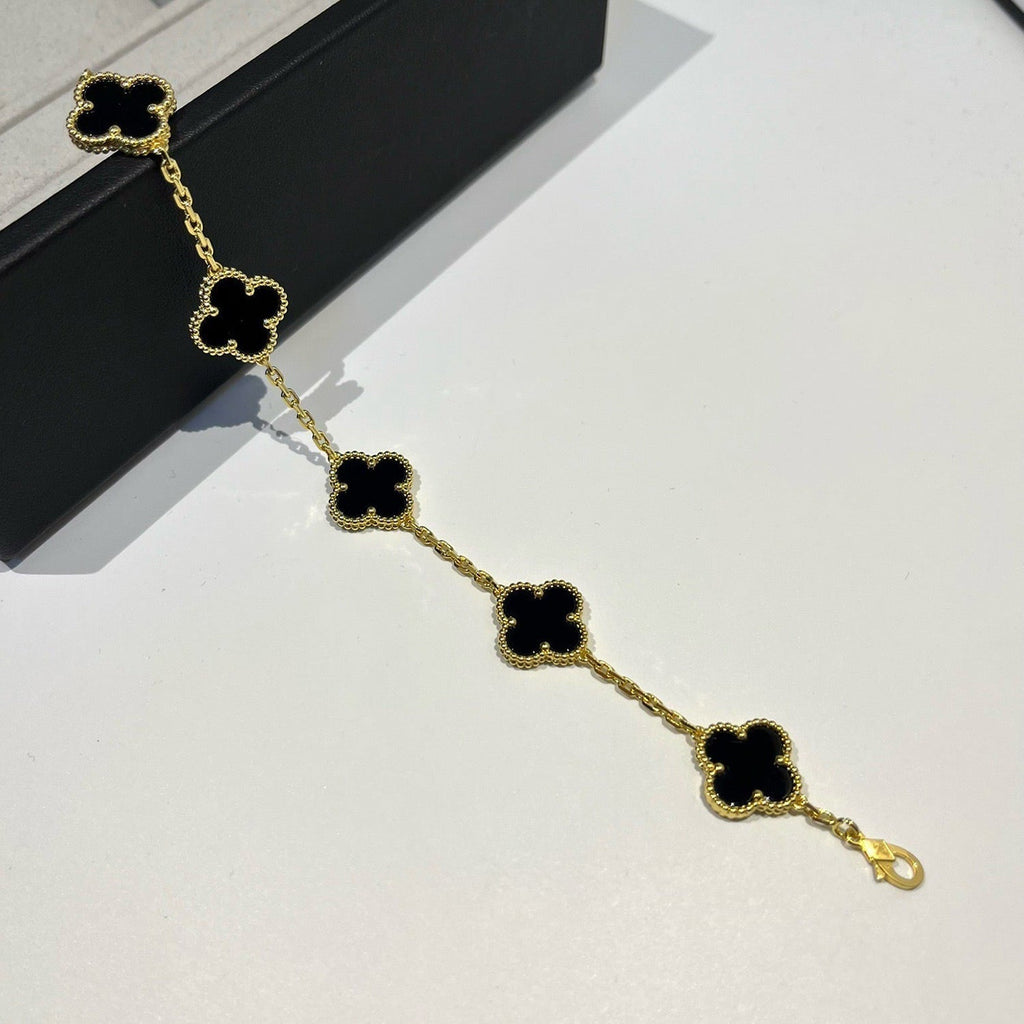 [Aura ]New CLOVER 5 MOTIF ONYXS BRACELET COLLECTION