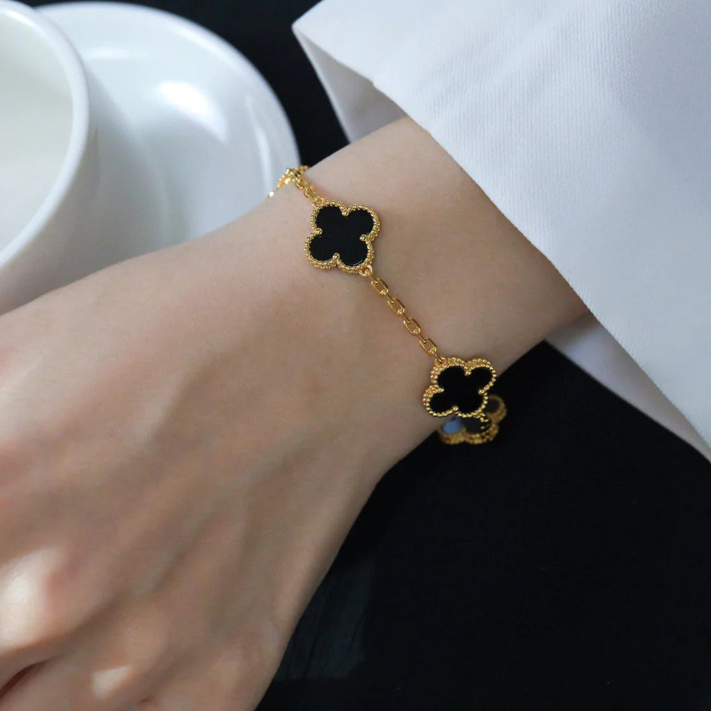 [Aura ]New CLOVER 5 MOTIF ONYXS BRACELET COLLECTION