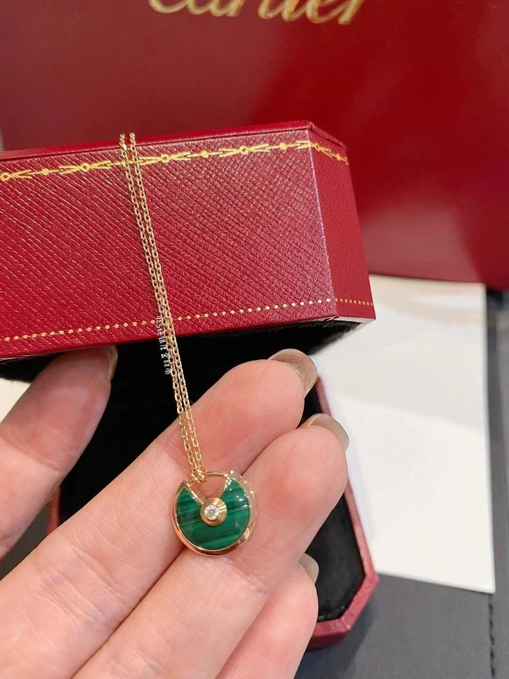 Aura AMULETTE ROSE GOLD MALACHITE NECKLACE
