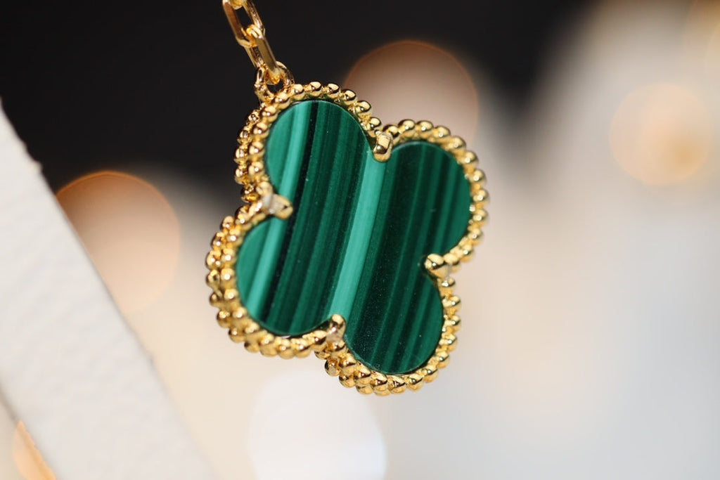 Aura CLOVER OHRRINGE GOLD MALACHIT DIAMANT 3 MOTIVE