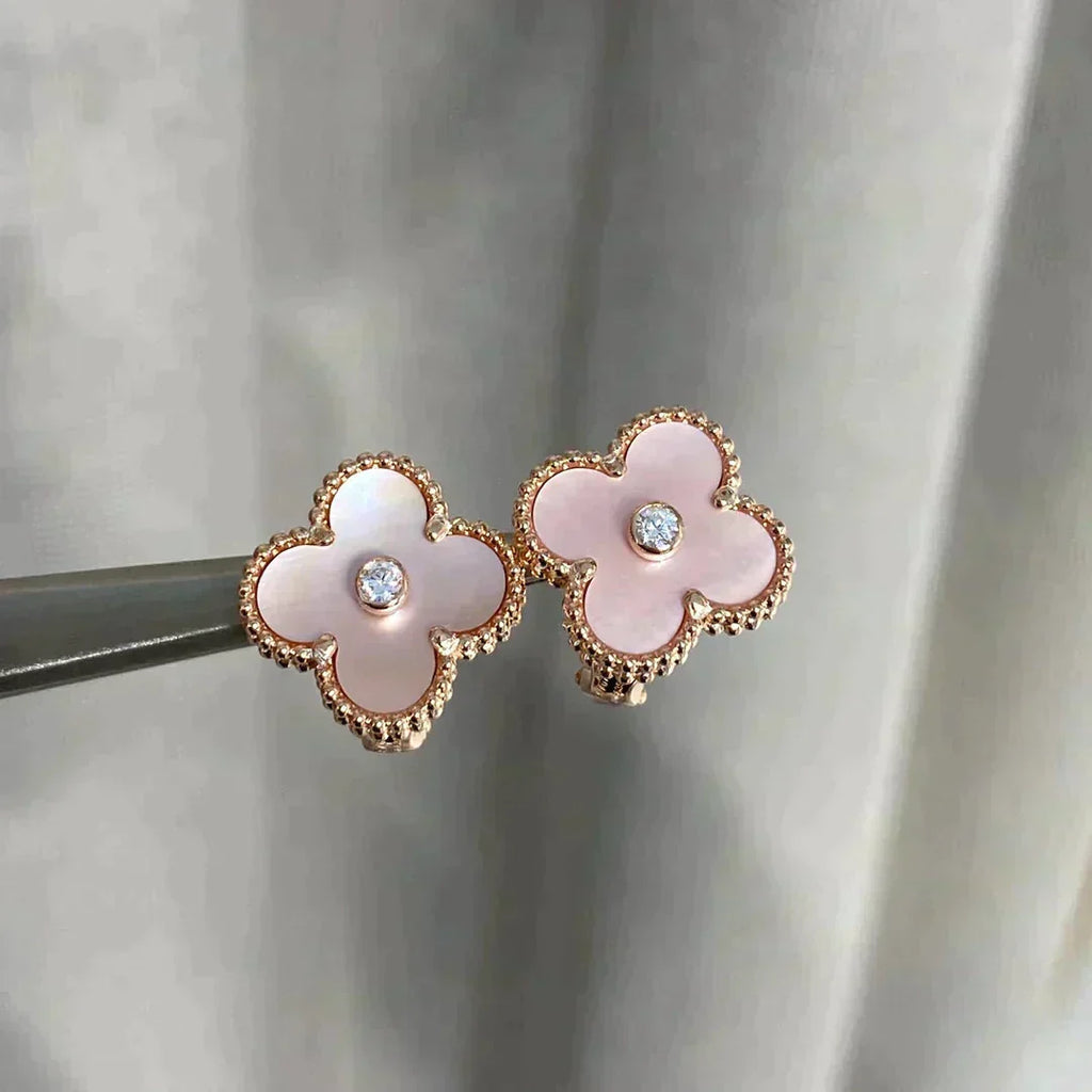 Aura CLOVER MEDIUM 1 MOTIFS  PINK MOP DIAMOND EARRINGS