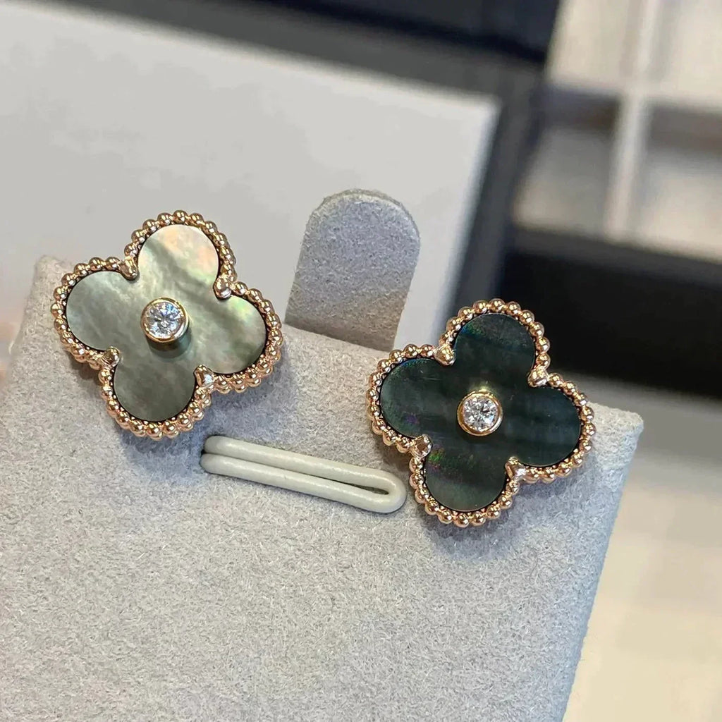 Aura CLOVER MEDIUM 1 MOTIFS GRAY MOP  DIAMOND EARRINGS