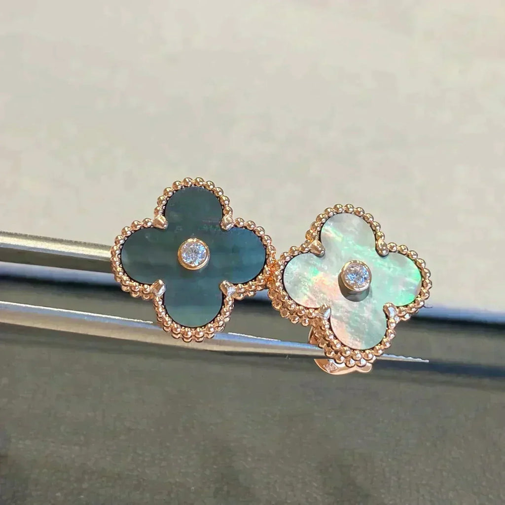 Aura CLOVER MEDIUM 1 MOTIFS GRAY MOP  DIAMOND EARRINGS