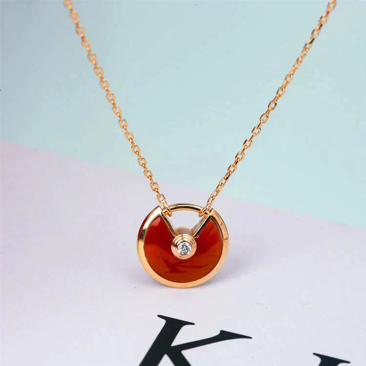 Aura AMULETT GOLD KARNEOL ONYX HALSKETTE