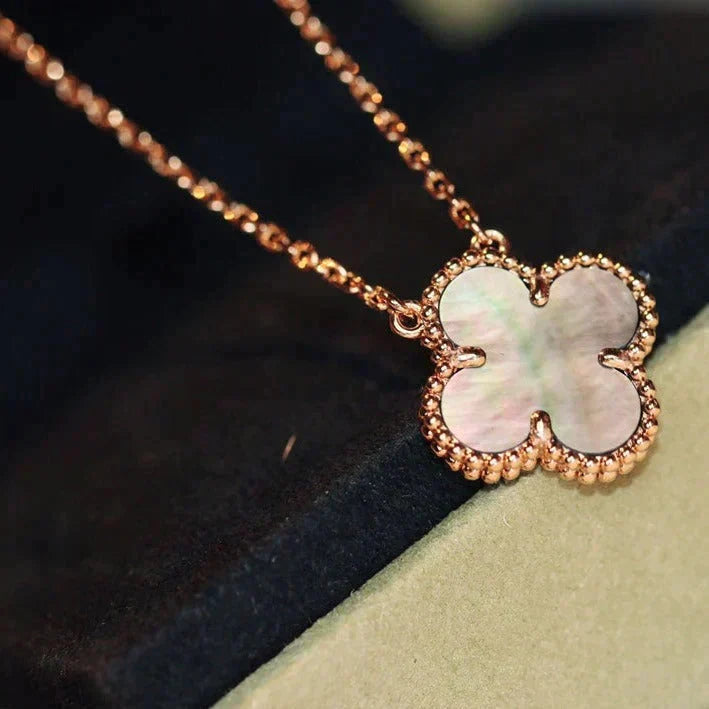 Aura CLOVER 15MM  GRAY MOTHER OF PEARL NECKLACE
