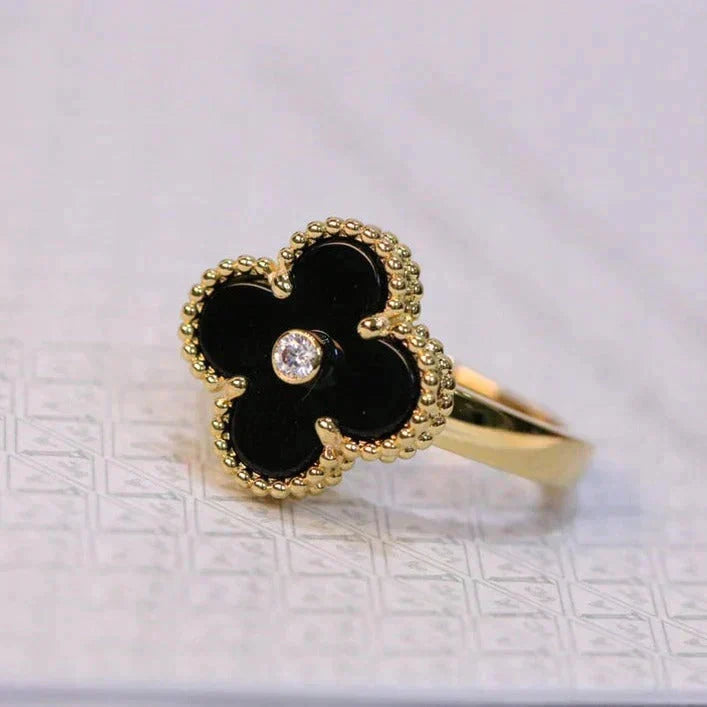 Aura CLOVER ONYX RING GOLD DIAMANT