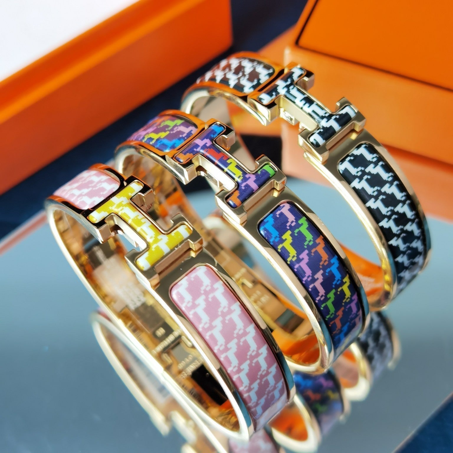 Aura H HORSE BRACELET 12MM
