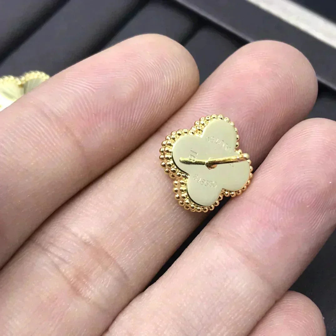 Aura CLOVER MINI 9.5MM LASER EARRINGS