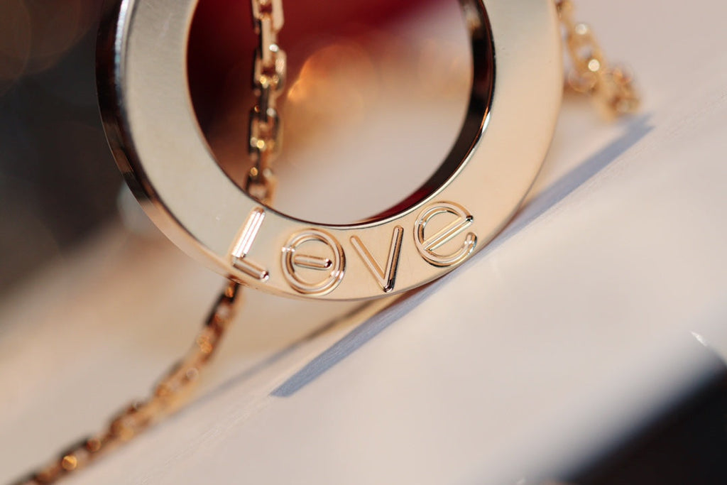 Aura LOVE NECKLACE 16MM 6 DIAMONDS PINK GOLD