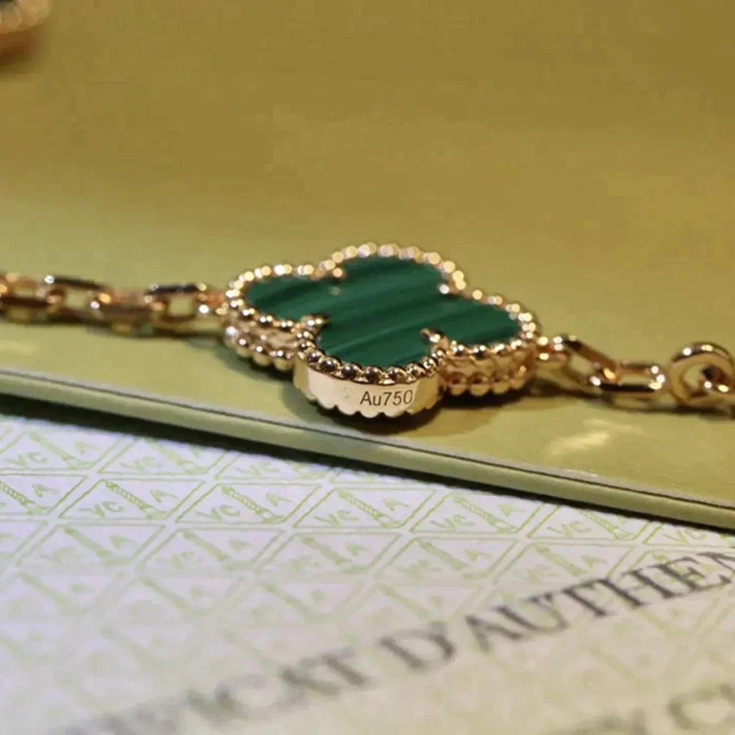 [Aura ]New  CLOVER 5 MOTIF MALACHITE BRACELET COLLECTION