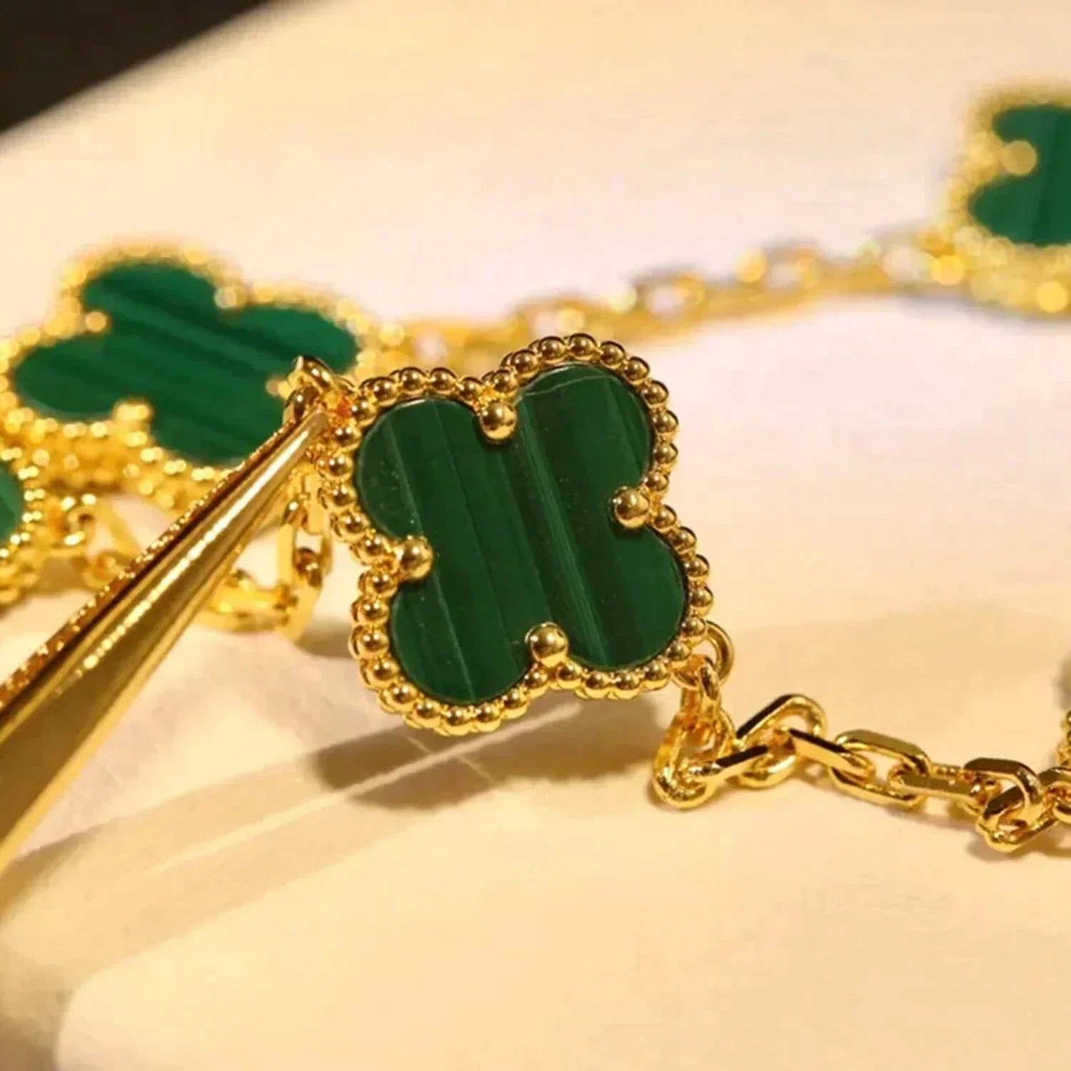 [Aura ]New  CLOVER 5 MOTIF MALACHITE BRACELET COLLECTION