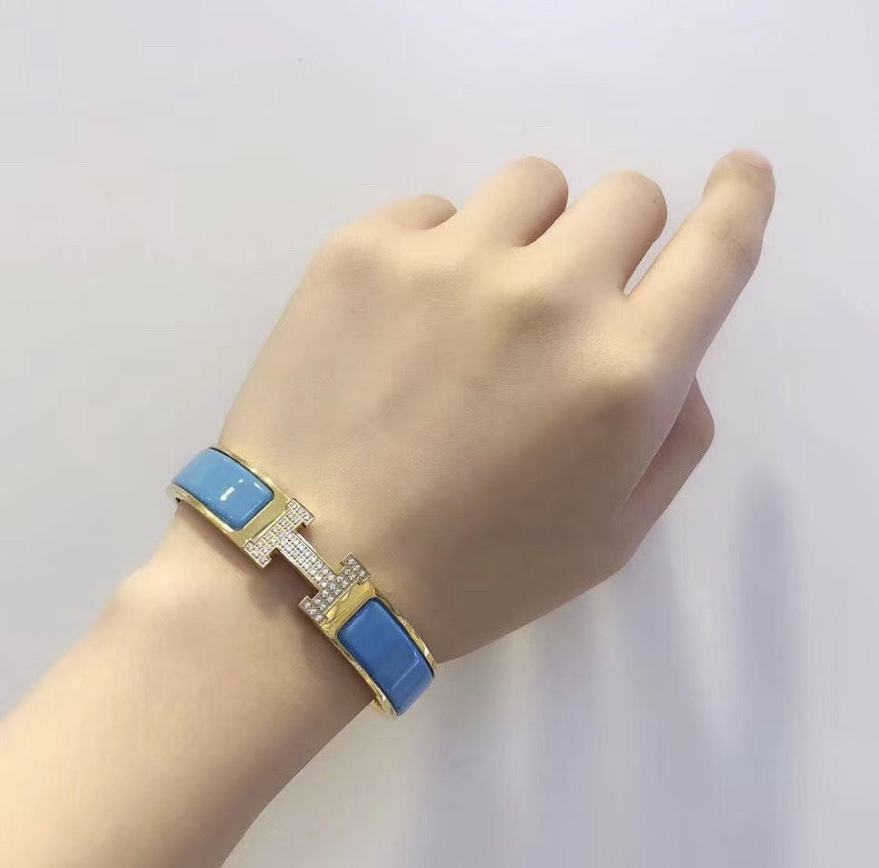 Aura H CLOUD BLUE ARMBAND GOLD DIAMANT