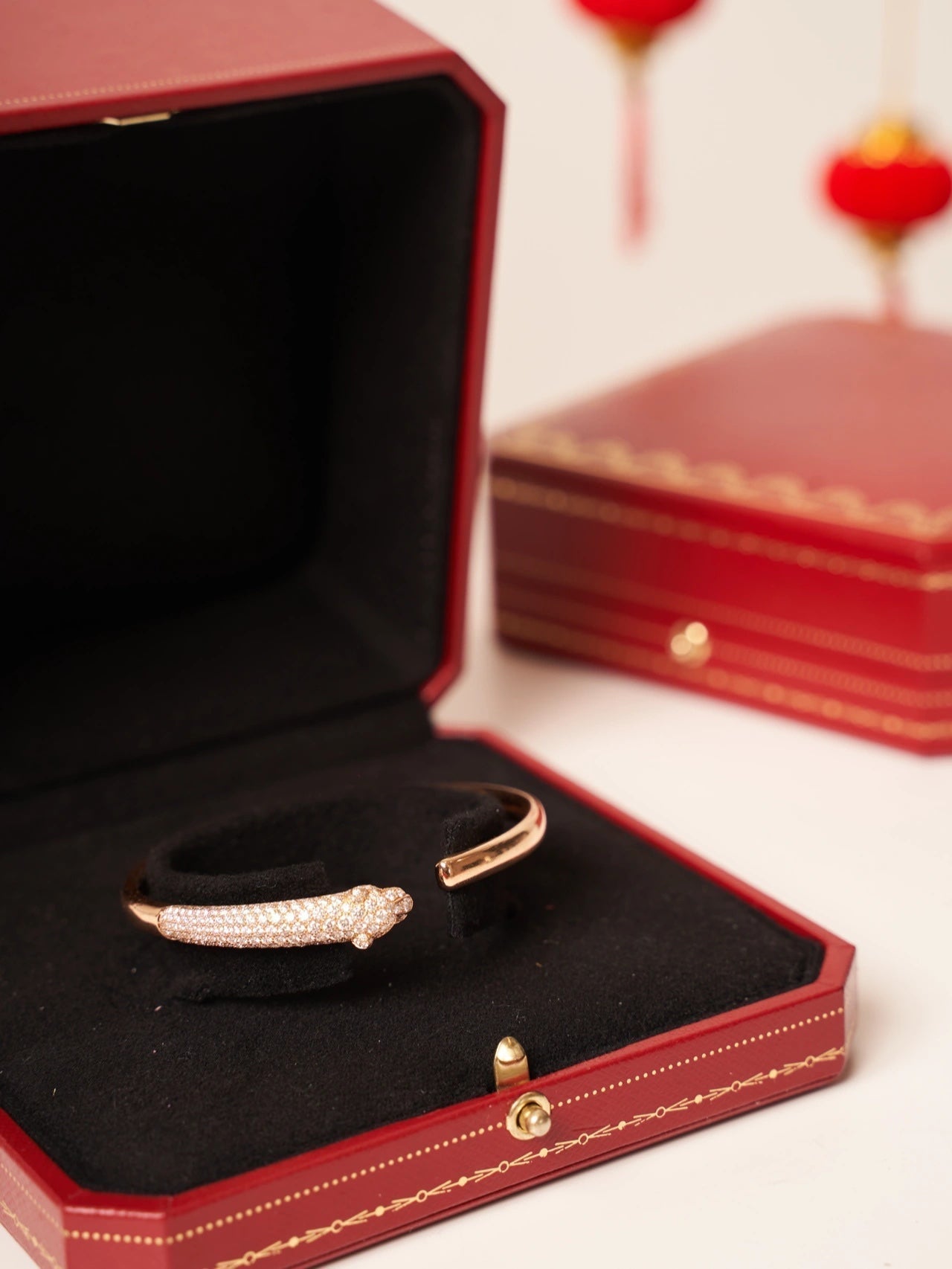 Aura PANTHERE ROSE GOLD DIAMOND OPEN BRACELET