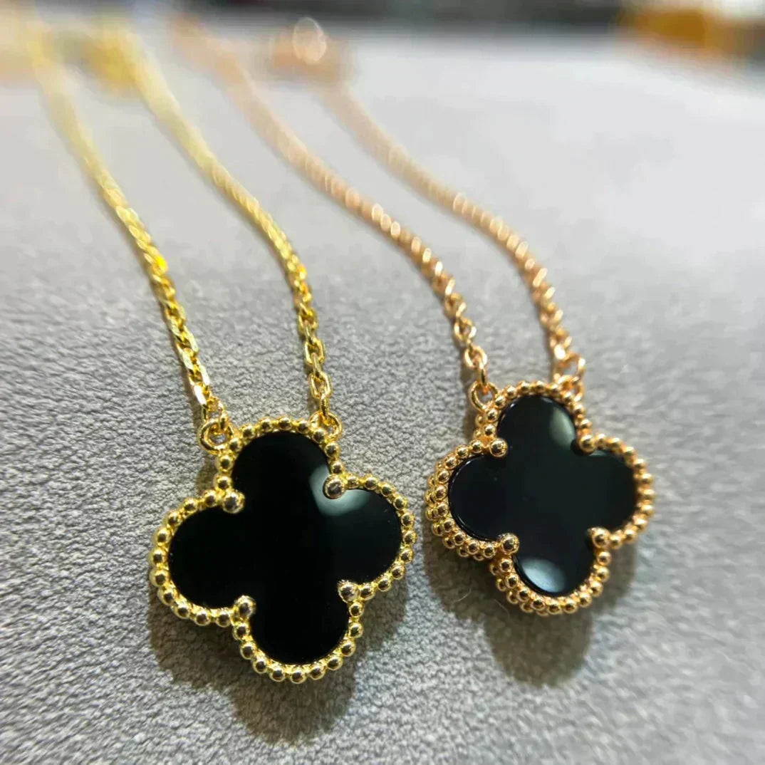 Aura CLOVER 15MM BLACK ONYX SINGLE FLOWER NECKLACE