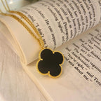 Aura CLOVER 25MM NECKLACE GOLD ONYX