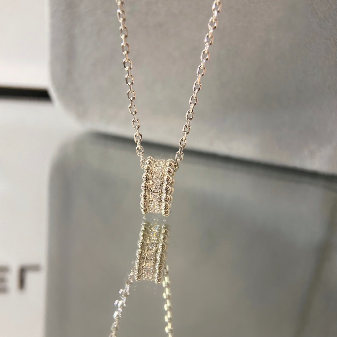 Aura PERLEE DIAMOND NECKLACE
