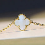 Aura CLOVER 20 MOTIFS WHITE MOP NECKLACE