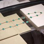 Aura CLOVER 20 MOTIFS MALACHITE GOLD