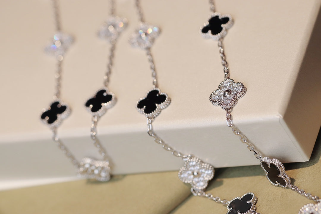 Aura CLOVER 20 MOTIFS ONYX DIAMOND SILVER
