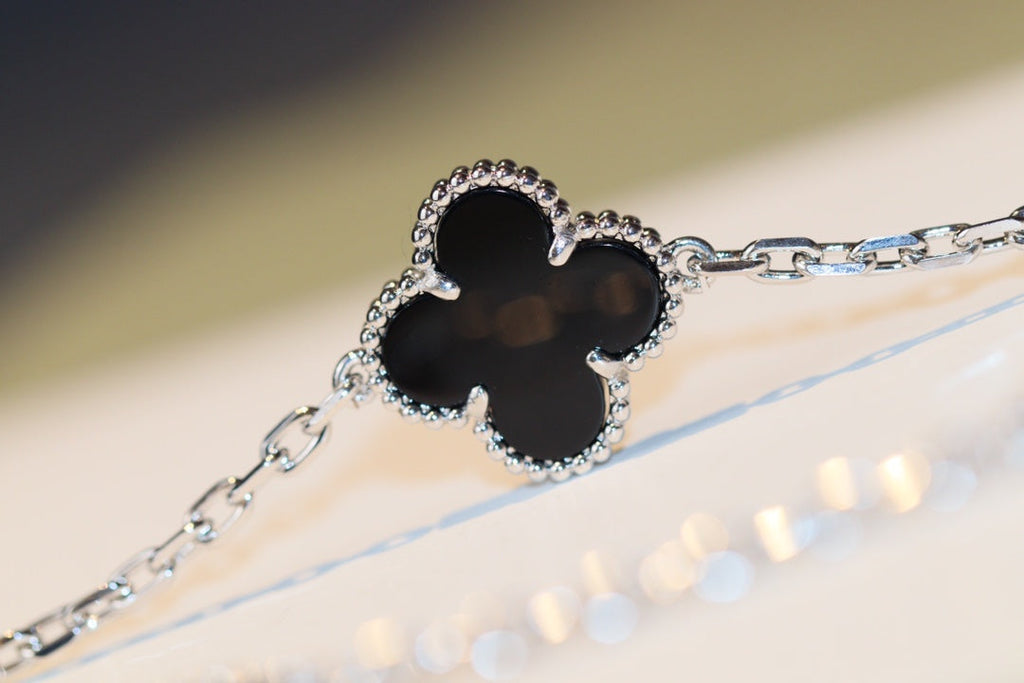 Aura CLOVER 20 MOTIFS ONYX DIAMOND SILVER