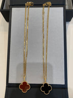 Aura CLOVER 25MM NECKLACE GOLD CARNELIAN