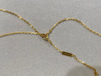 Aura CLOVER 25MM NECKLACE GOLD CARNELIAN