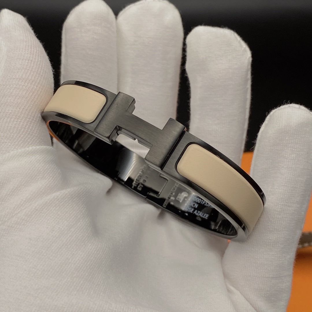 Aura H ARMBAND 12MM SCHWARZ BEIGE KERAMIK