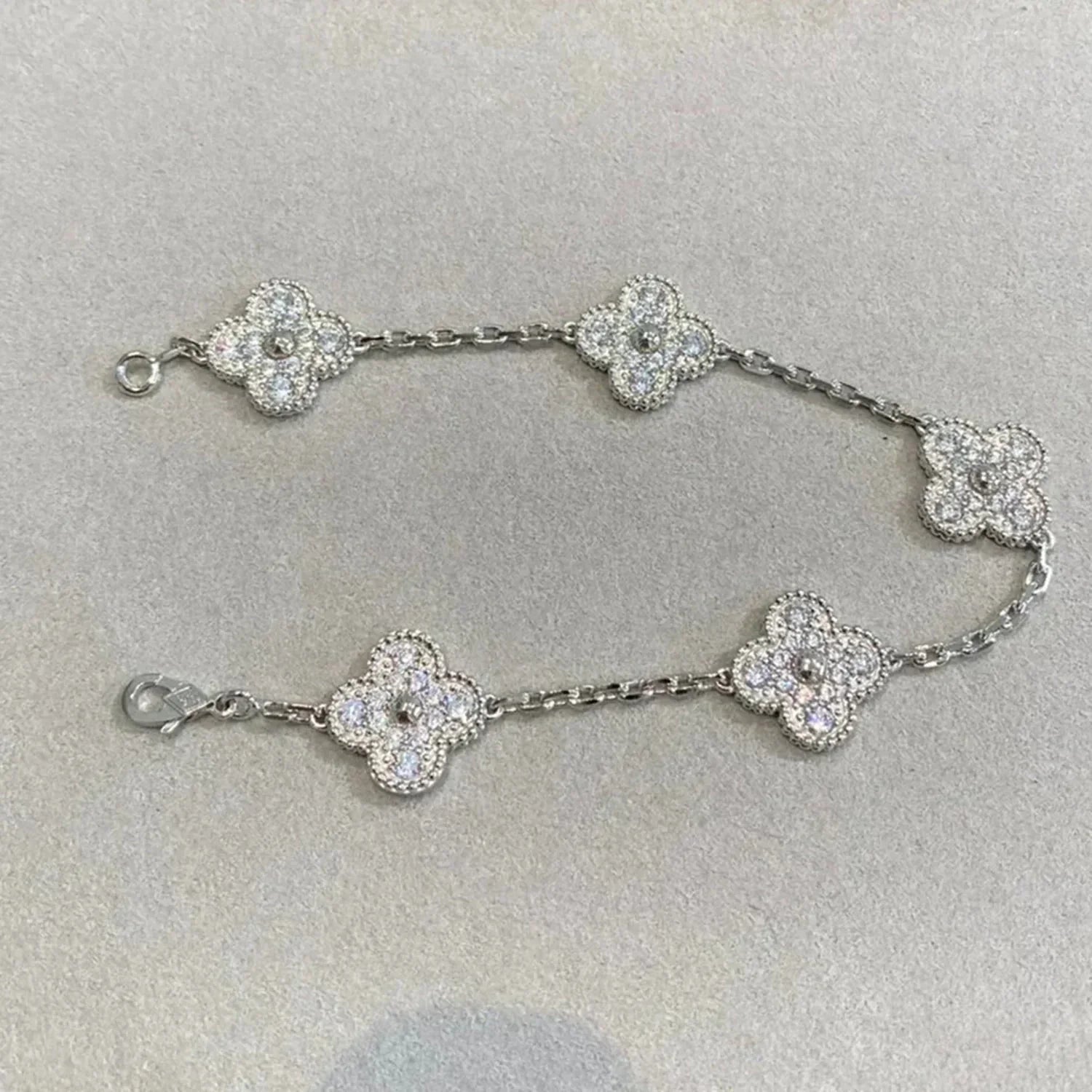 [Aura ] New  CLOVER 5 MOTIF FULL DIAMOND BRACELET COLLECTION