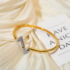 Aura VOLTE UPSIDE DOWN GOLD DIAMOND ARMBAND