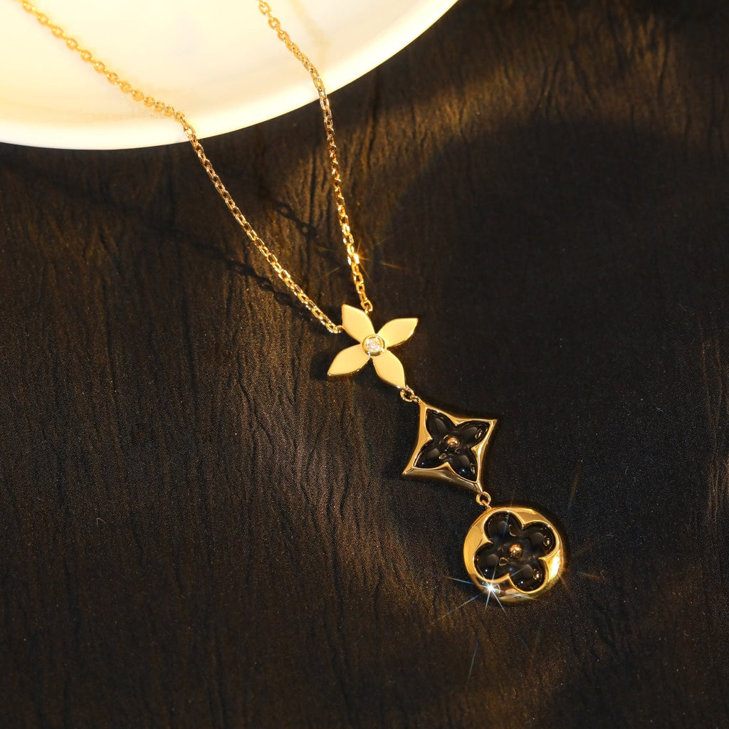 Aura STAR AND SUN ONYX PINK GOLD NECKLACE