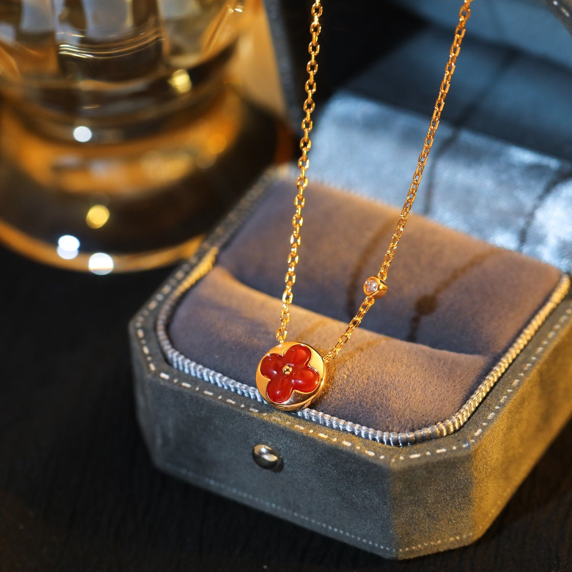 Aura SUN PEDANT PINK GOLD 1 DIAMOND NECKLACE