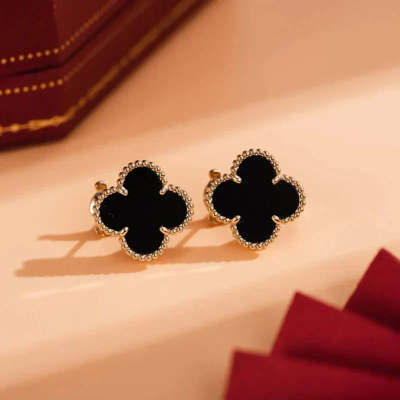 Aura CLOVER MEDIUM 1 MOTIFS  ONYX STUD EARRINGS
