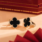 Aura CLOVER MEDIUM 1 MOTIFS  ONYX STUD EARRINGS