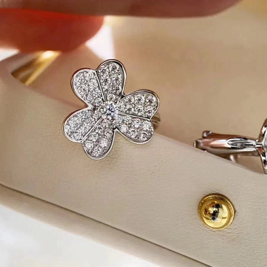 Aura CLOVER COMOS DIAMOND EARRINGS SILVER