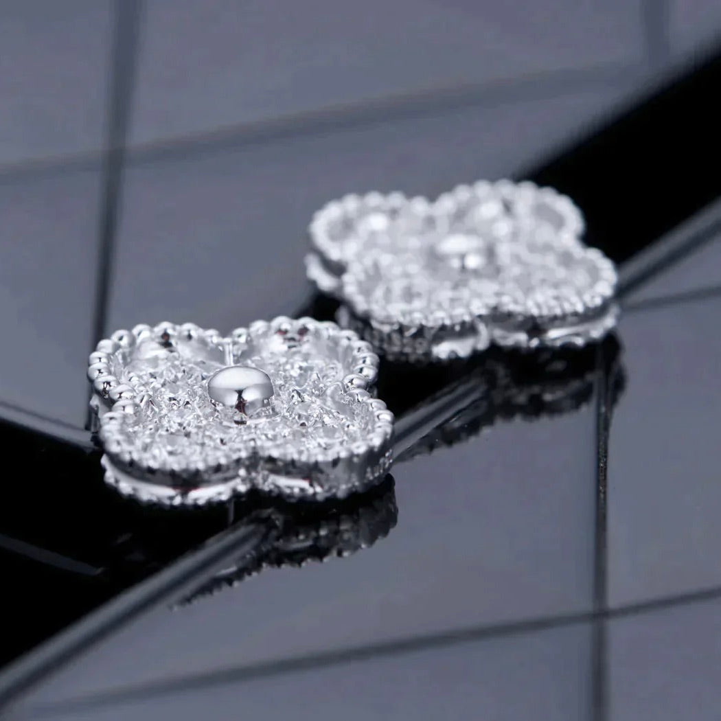Aura CLOVER 1 MOTIFS DIAMOND STUD EARRINGS SILVER