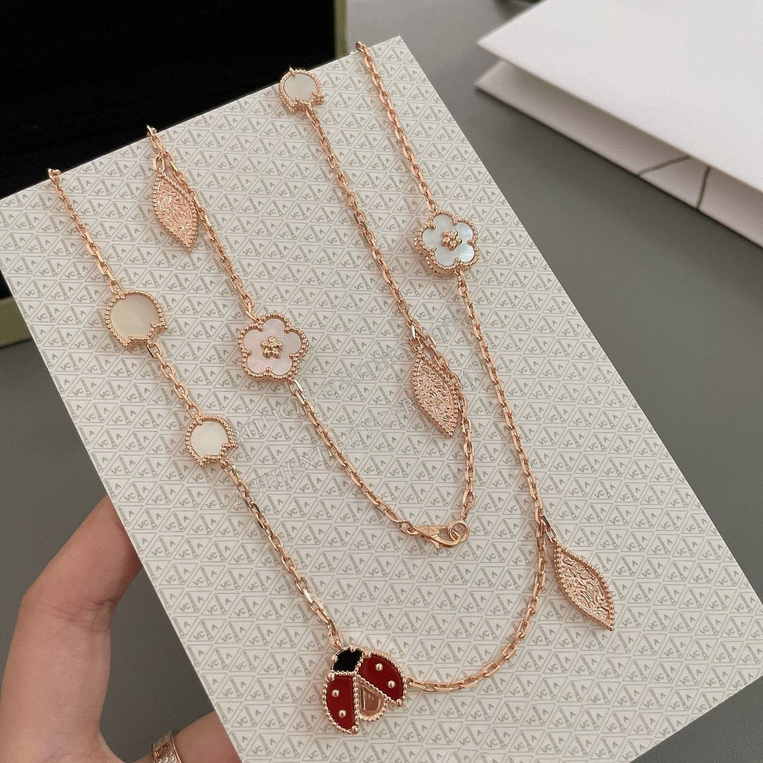 Aura LUCKY SPRING 15 MOTIVE ROSÉGOLD HALSKEТTE