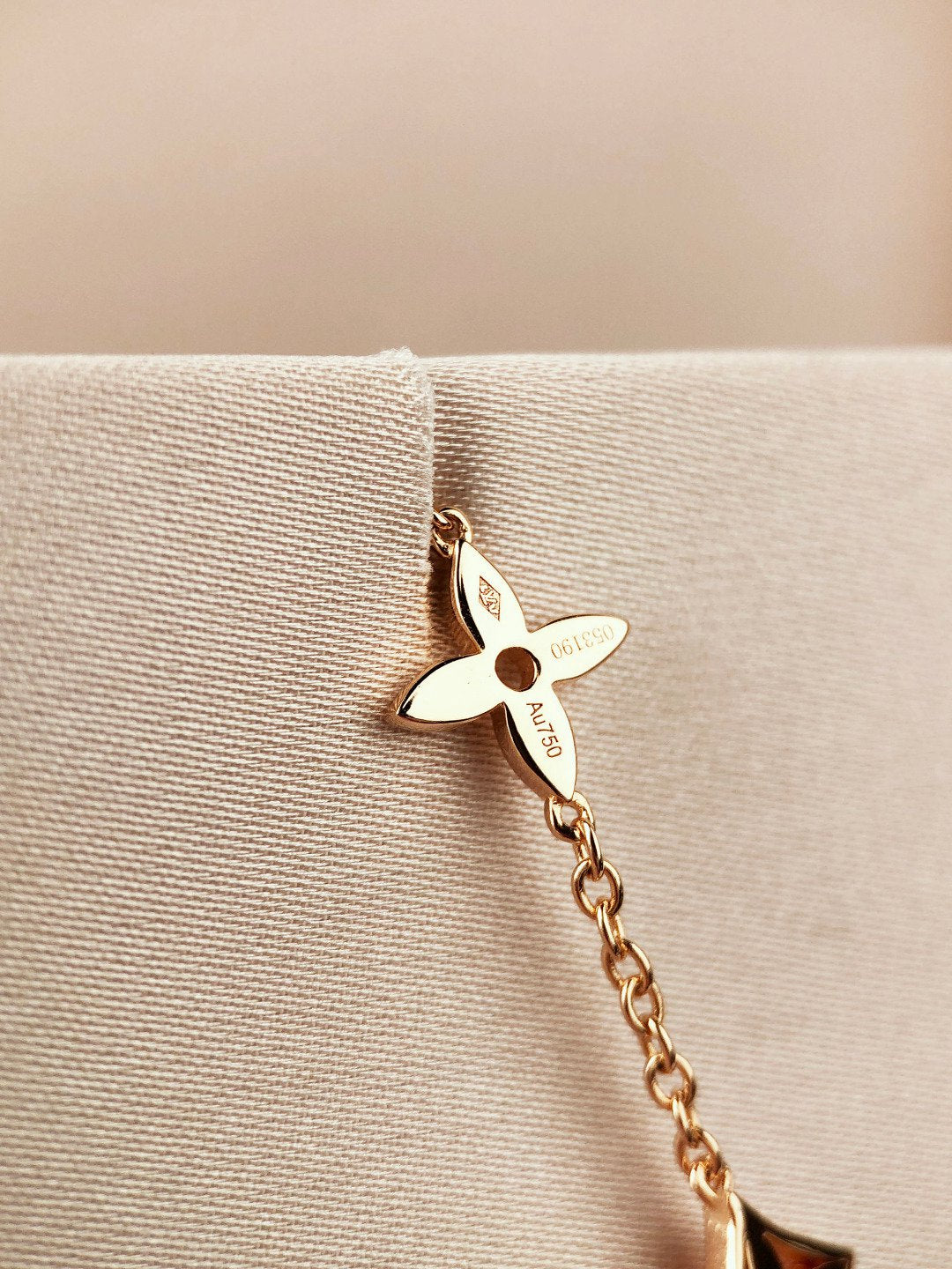 Aura STAR AND SUN 7 MOTIFS GOLD-ARMBAND