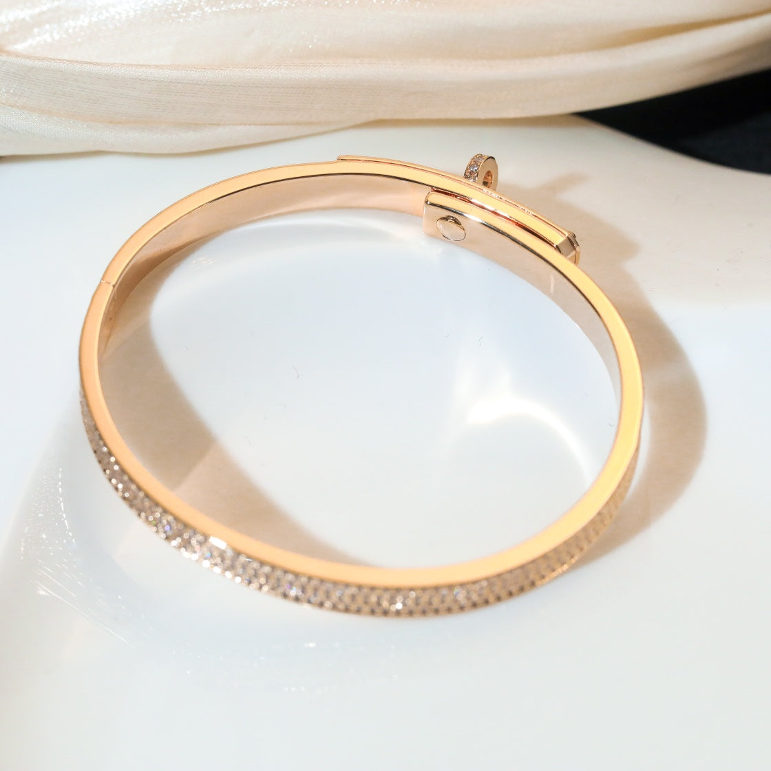 Aura KELLY BRACELET DIAMOND PAVED
