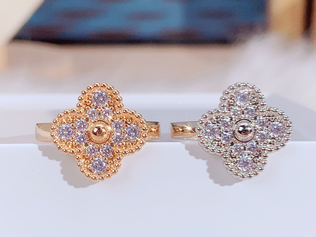 Aura CLOVER DIAMANTENRING