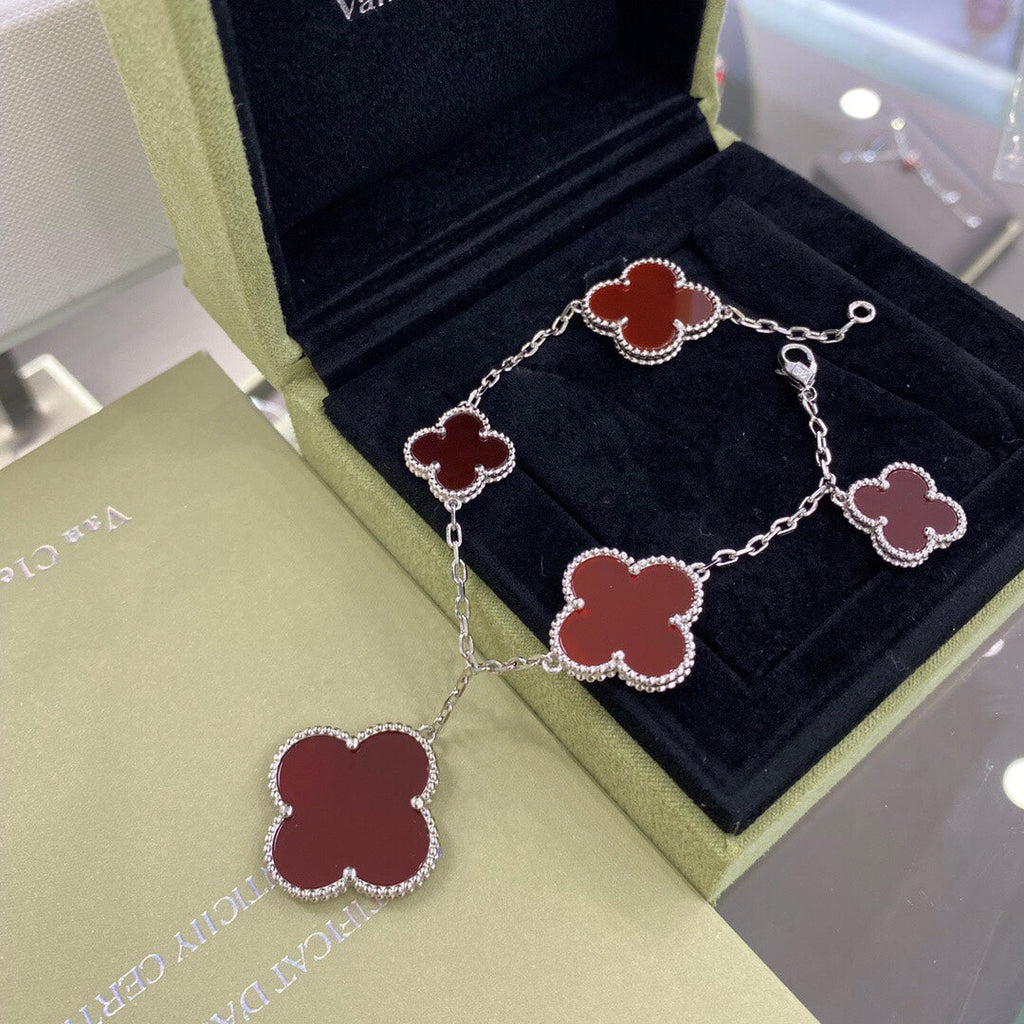 Aura CLOVER 5 MOTIFS SIVLER CARNELIAN BRACELET