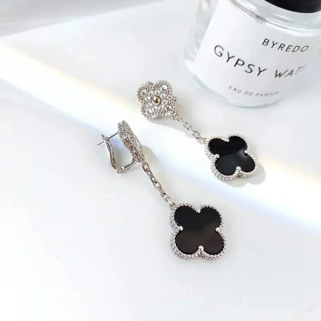 Aura CLOVER 2 MOTIFS  DIAMOND ONYX EARRINGS SILVER