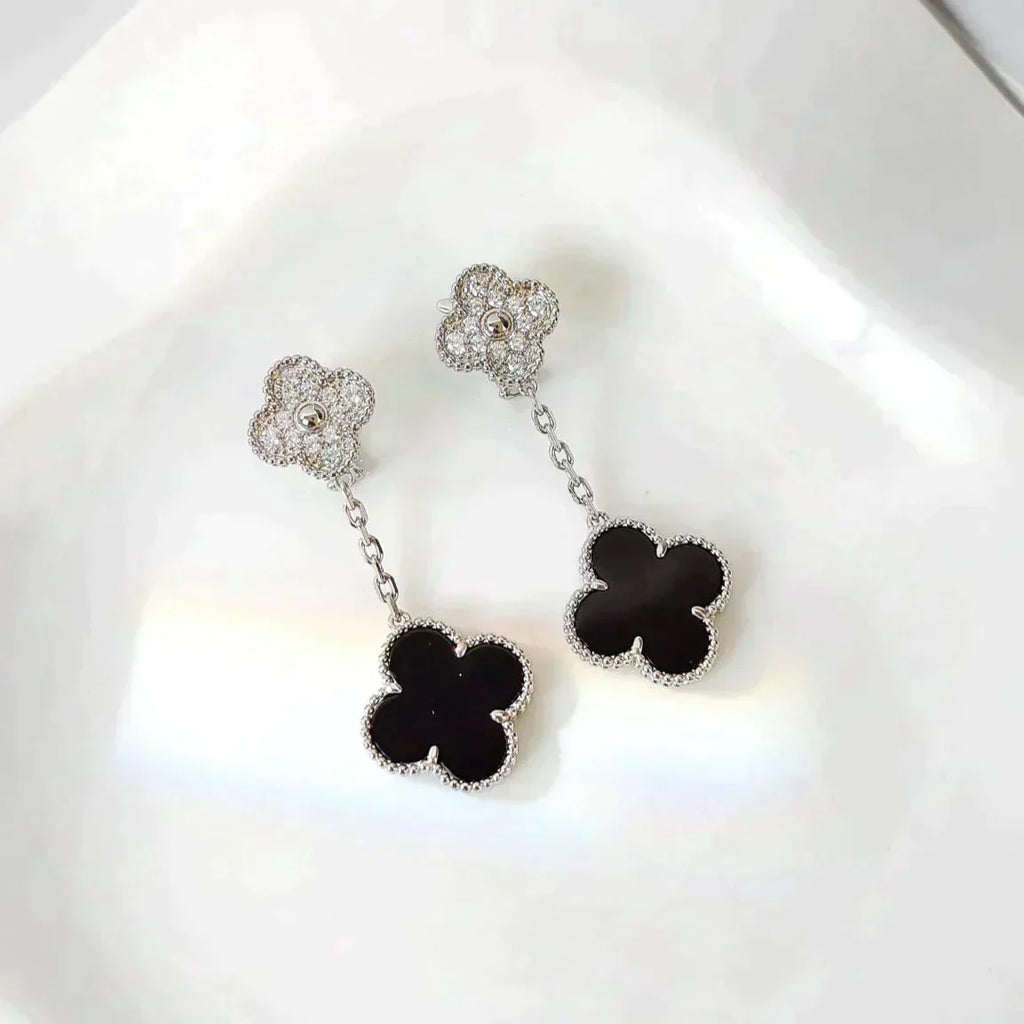Aura CLOVER 2 MOTIFS  DIAMOND ONYX EARRINGS SILVER