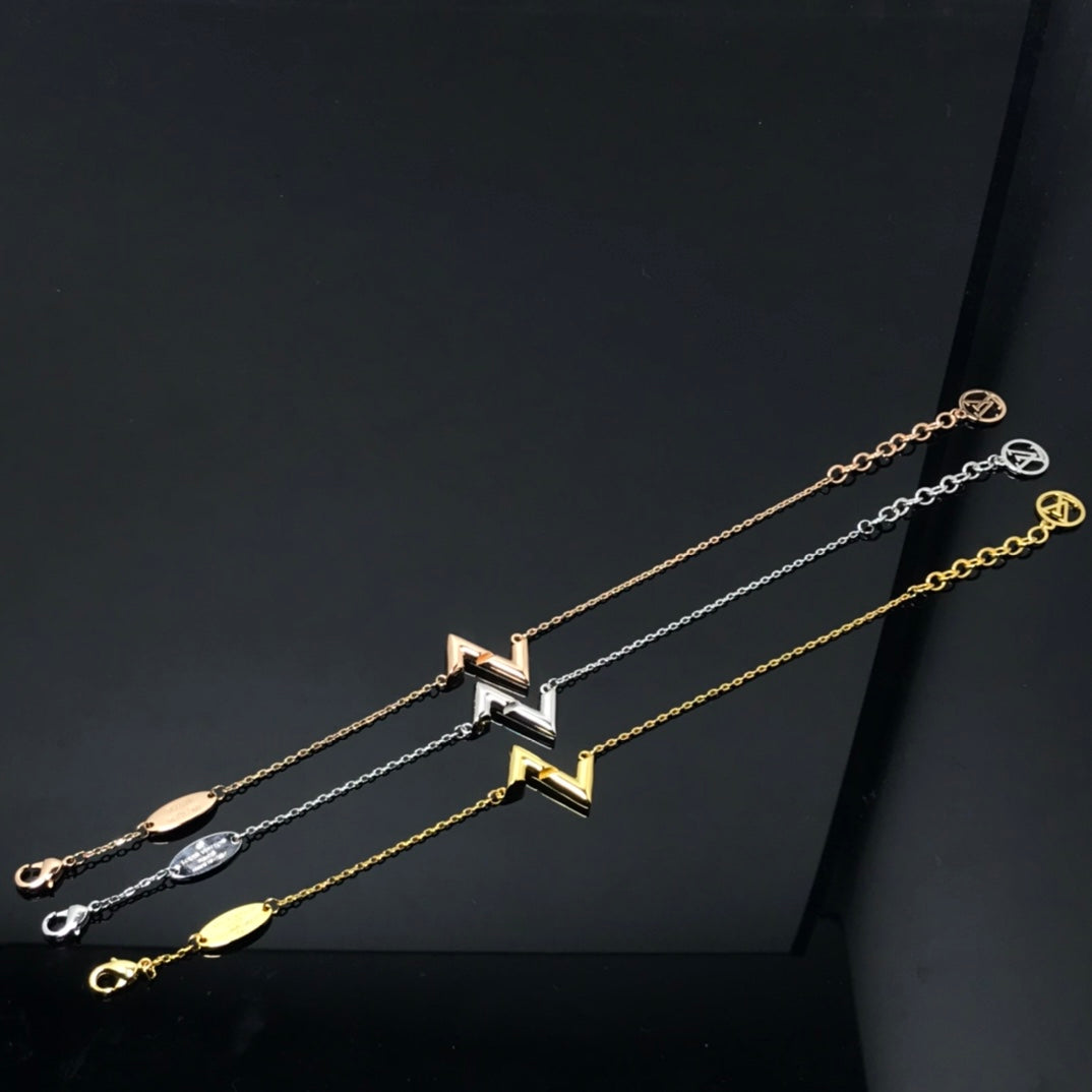 Aura VOLT LV LOGO BRACELET