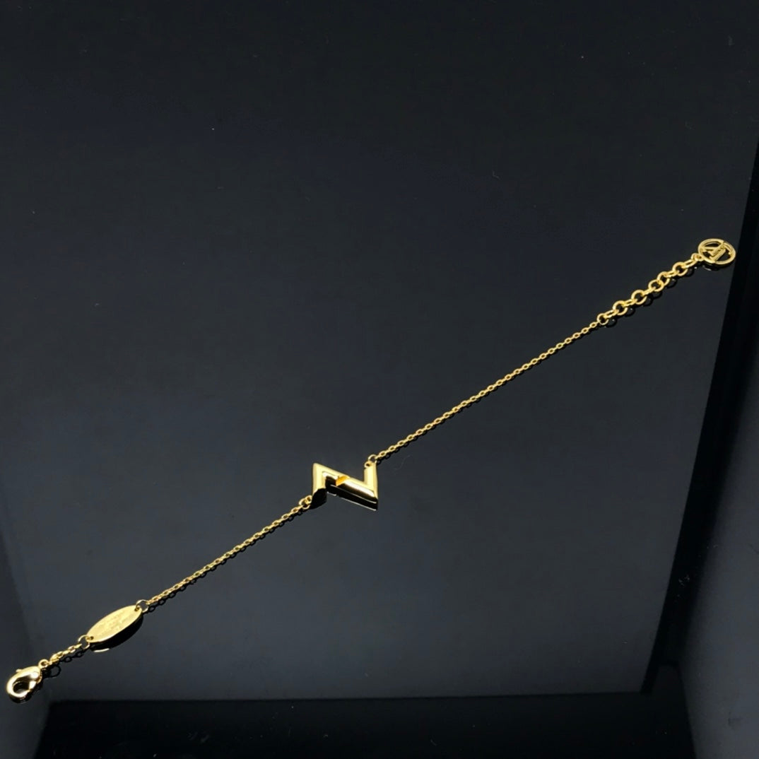 Aura VOLT LV LOGO BRACELET