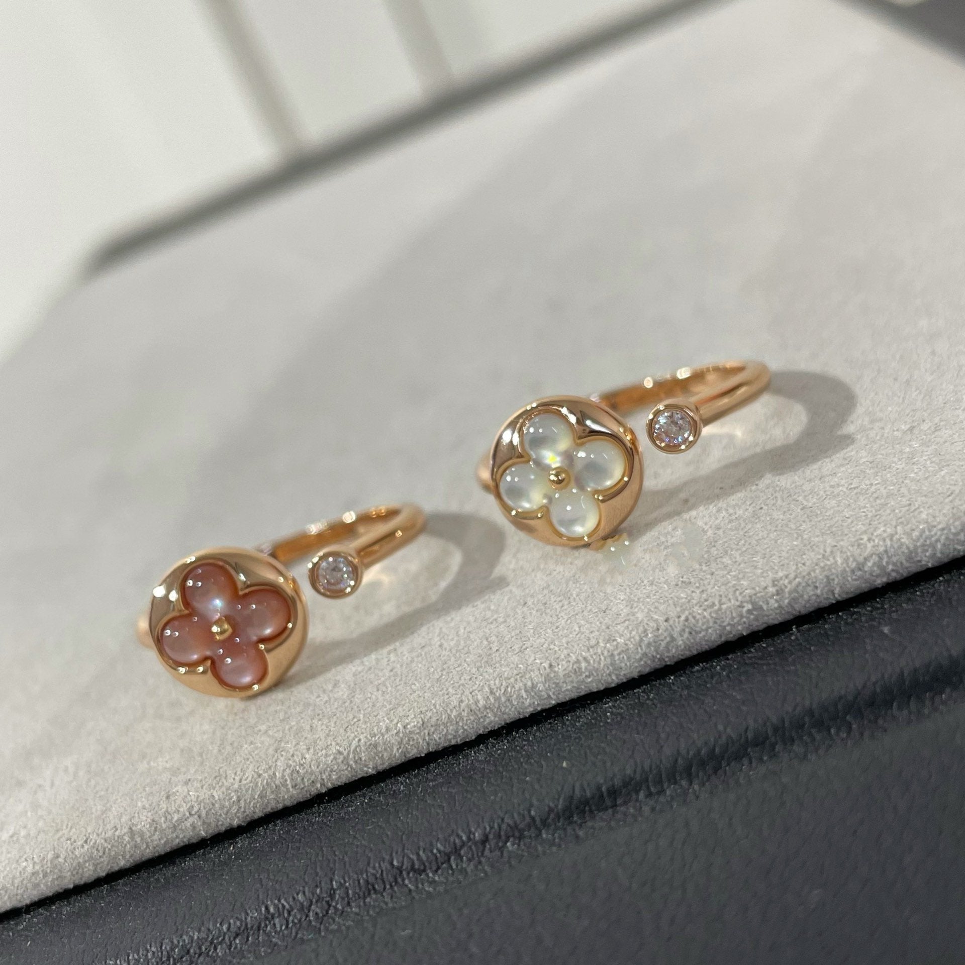 Aura SUN 1 DIAMOND PINK MOP RING
