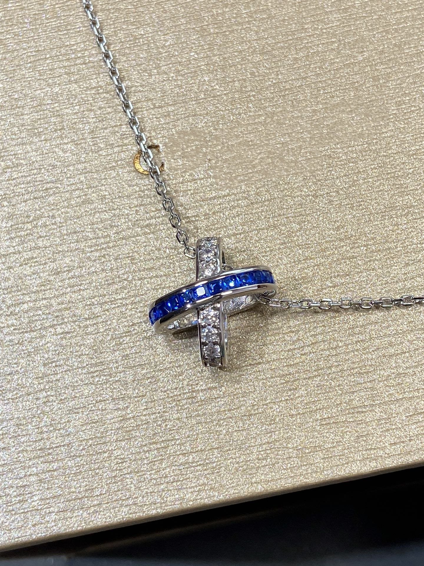 Aura LIENS DIAMOND SILVER NECKLACE
