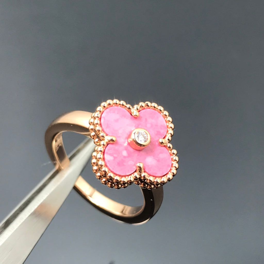 Aura CLOVER RHODONITE ROSE GOLD RING