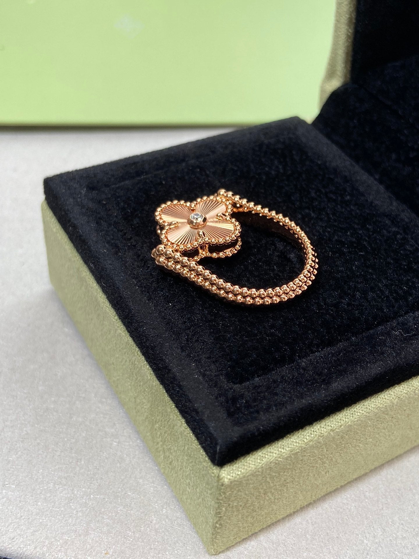Aura CLOVER WENDEBARER ROSÉGOLD-RING