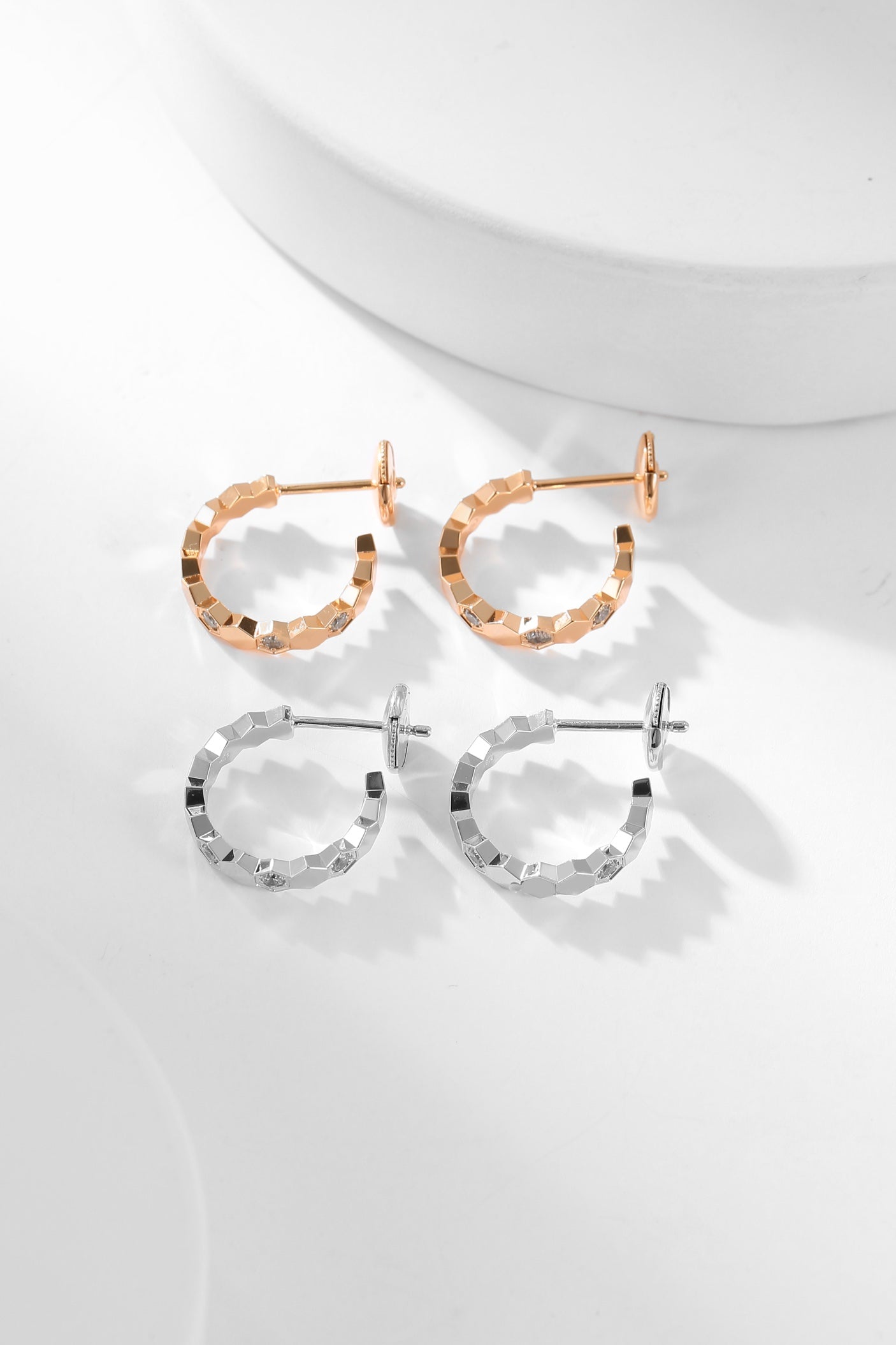 Aura BEE LOVE DIAMOND HOOP EARRINGS
