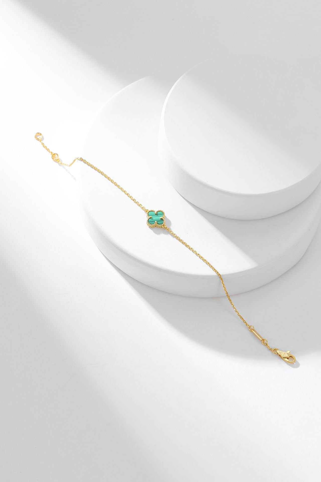 Aura CLOVER BRACELET MALACHITE 1 MOTIF